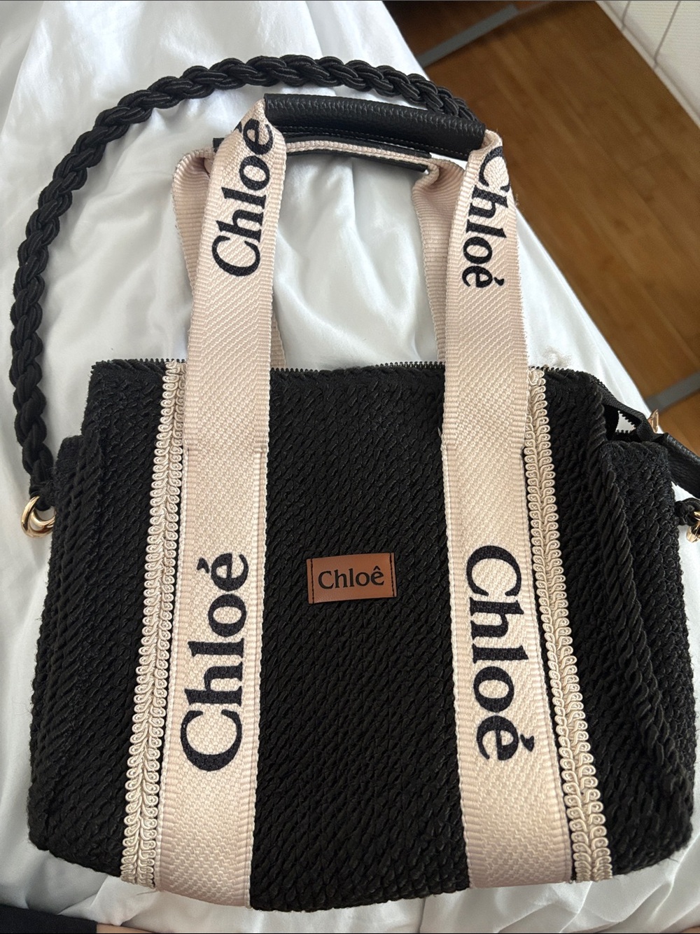 Everyday crossbody bag